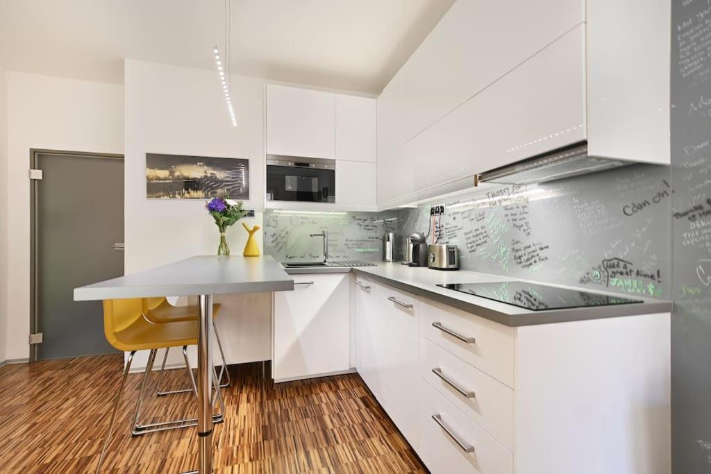 Smart & Luxury Old Town Apartment 布拉格 外观 照片